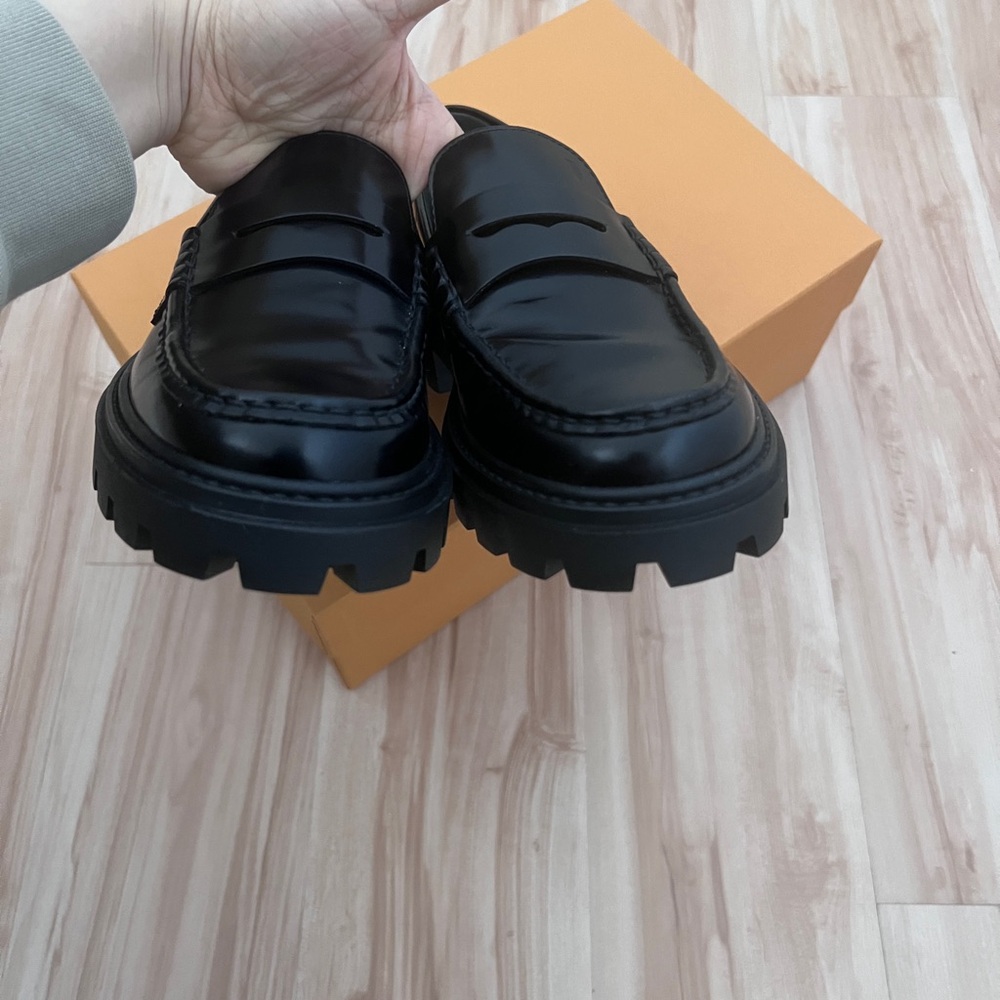 NIB Tod’s Gomna Pesante glossed leather loafers moccasins - Picture 11 of 15